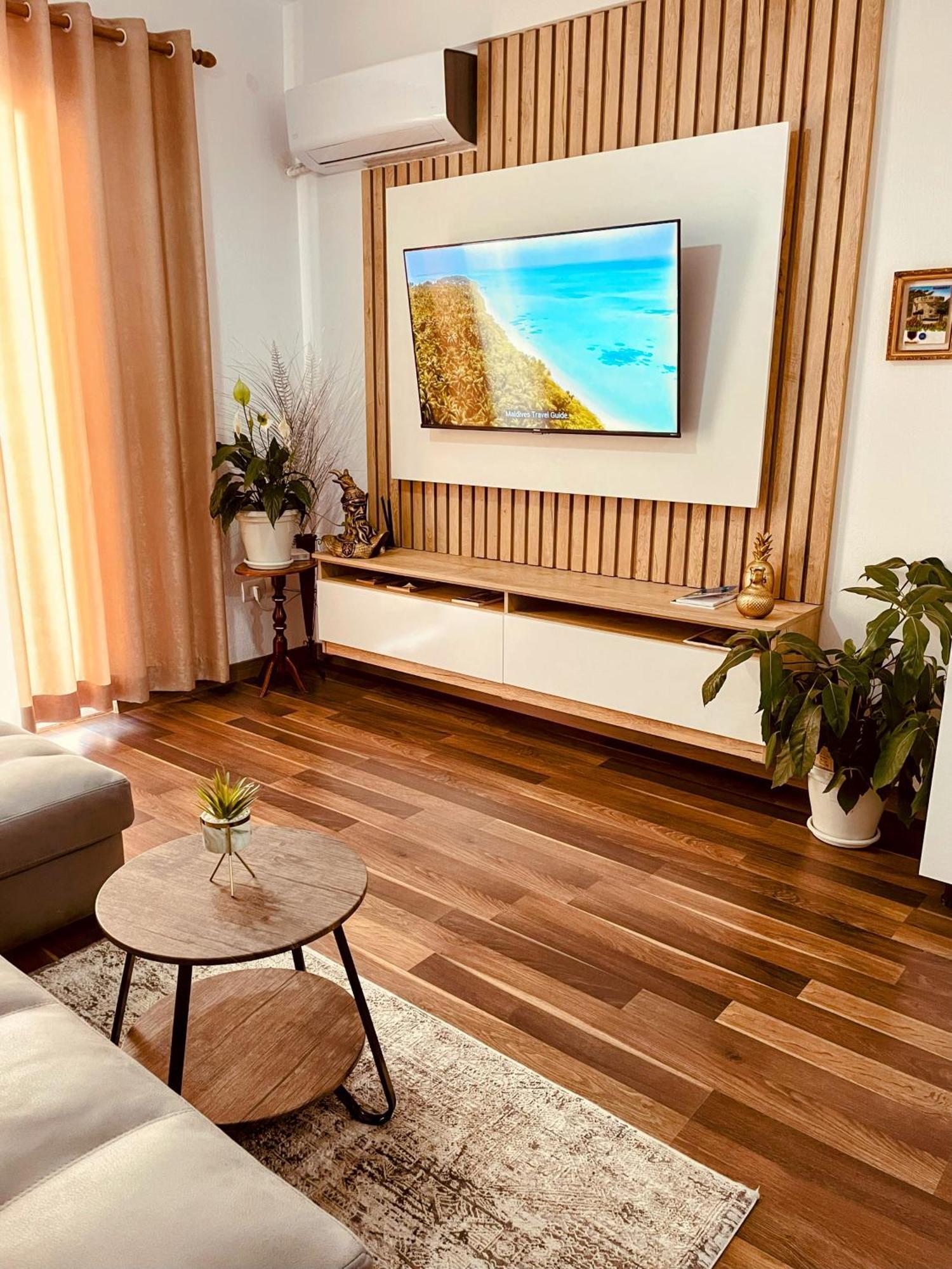 Laurent's Apartment *